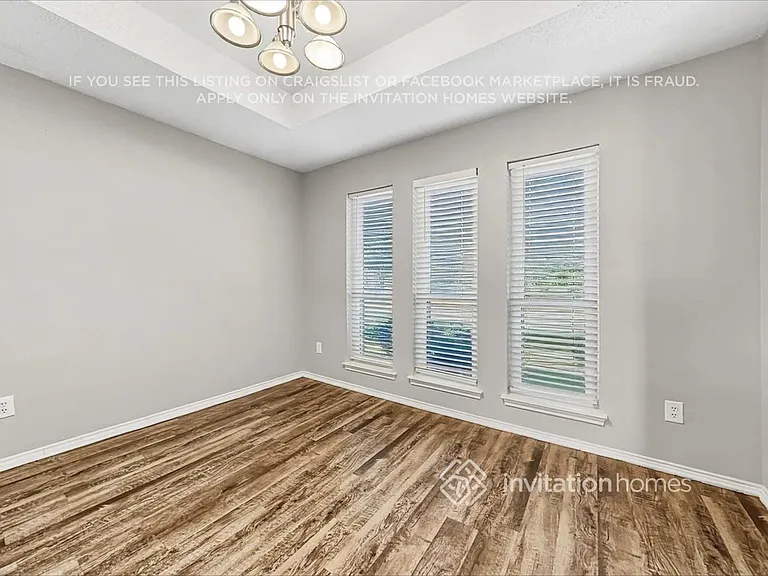 7510 Estates Way — Photo 8