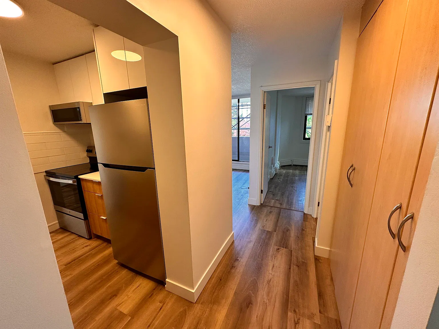 1 bed, 710 sqft, $2,200 — Photo 1