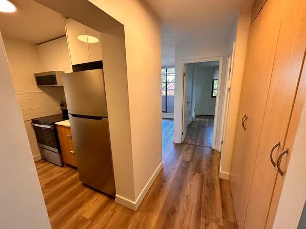 4200 Mayberry St #606, Burnaby, BC V5H 4A7