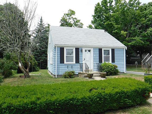 2nd image of 19 Crescent Rd