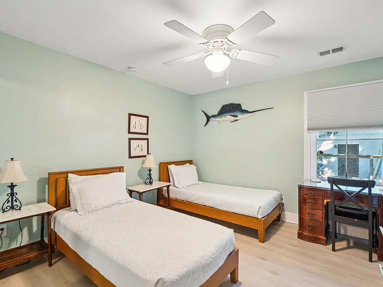 248 Forest Trl — Photo 3