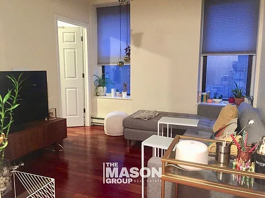 Rented by Mason Group LLC | media 7