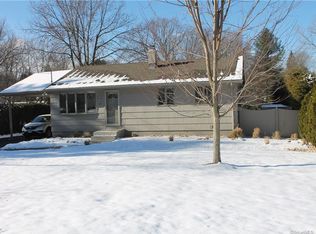 69 Westview Dr, Meriden, CT 06450
