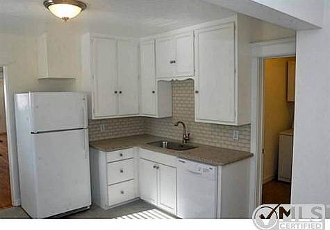 5th image of 2976 Kalmia St #C