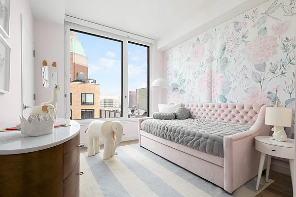 Rented by Compass | media 9