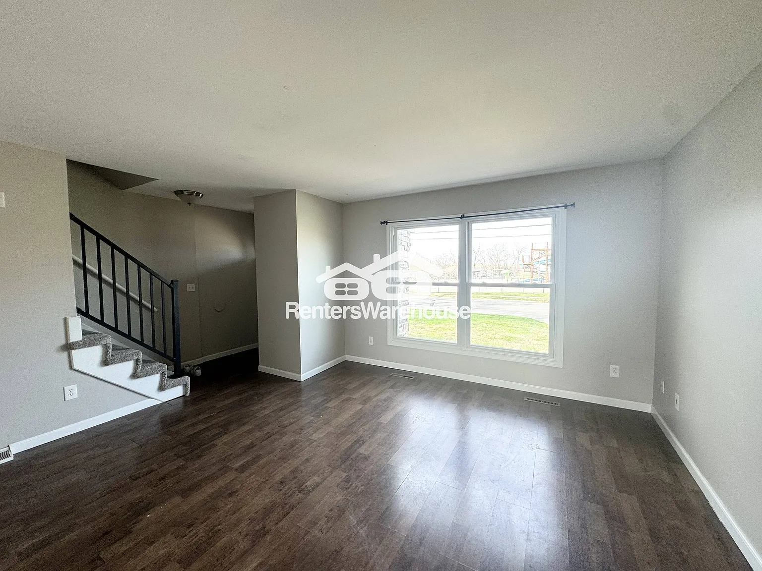 Three Bedroom Duplex — Photo 4