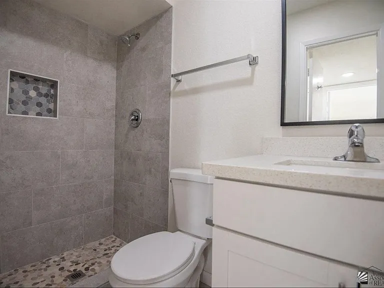 2490 W Yowell Ct #74 — Photo 4