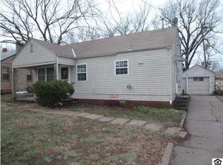 1409 Henry St, Augusta, KS 67010