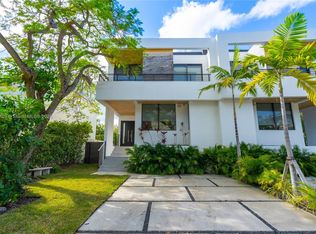 570 Fernwood Rd, Key Biscayne, FL 33149