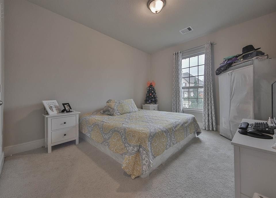 2nd image of 10810 Battenrock Ct