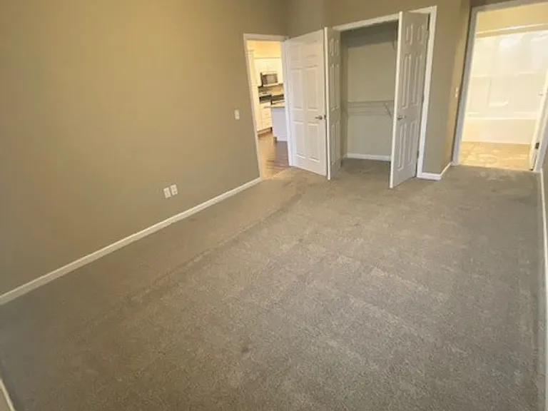 Grasslands Apartments — Photo 39