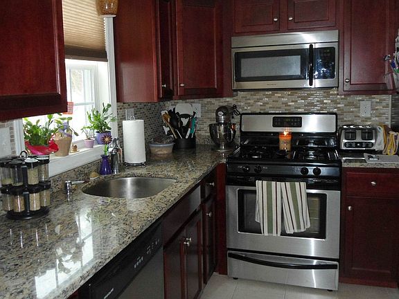 Kitchen front