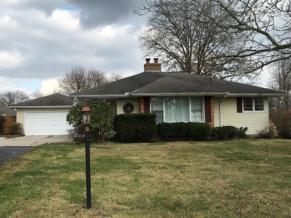 1st image of 9 Tecumseh Dr