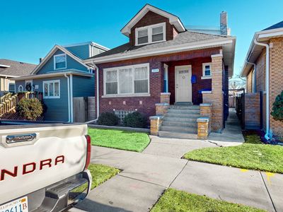 2113 N Narragansett Ave, Chicago, IL, 60639