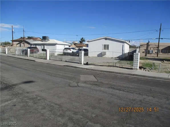1922 Goldfield St, North Las Vegas, NV 89030