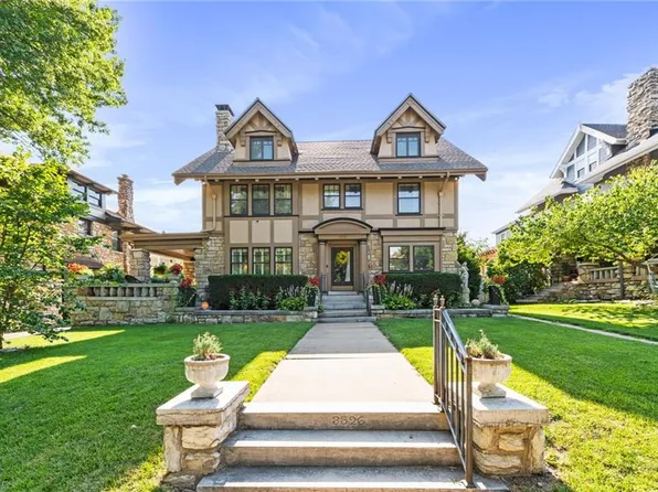 3526 Harrison Blvd, Kansas City, MO 64109