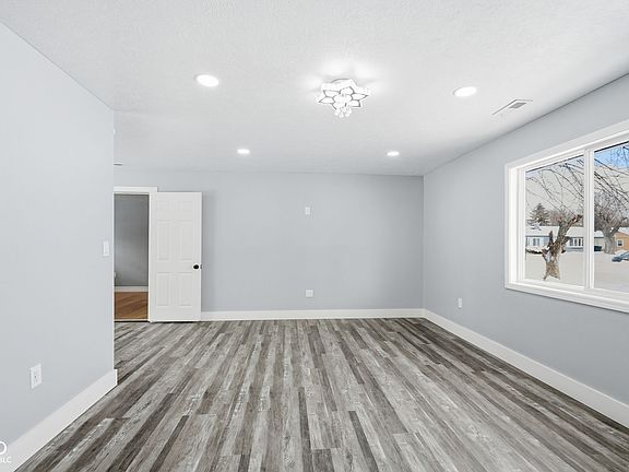 4th image of 3532 N Lawndale Ave