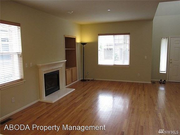5th image of 10793 221st Ln NE #23