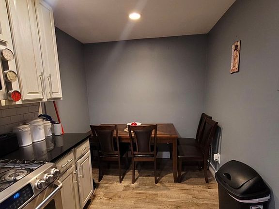 4th image of 116 Sussex Pl #116