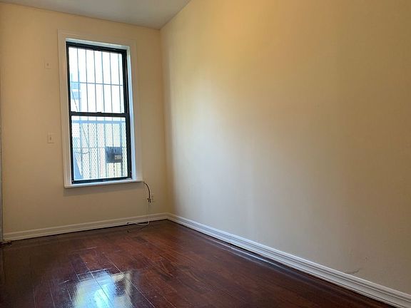 4th image of 274 W 19th St #4CC