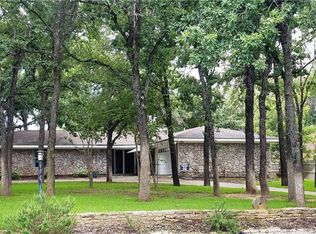 6207 Westover Dr, Granbury, TX 76049