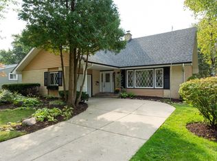 1859 Vermont St, Rolling Meadows, IL 60008