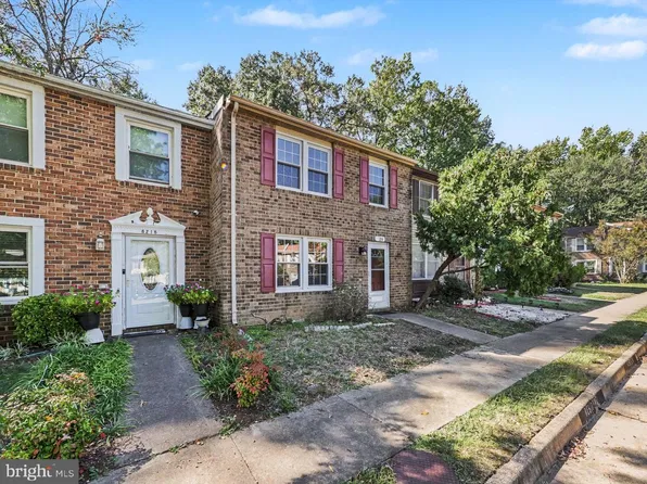8216 Claremont Woods Dr, Alexandria, VA 22309
