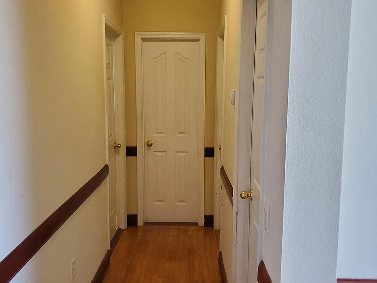 816 Mountbatten Ln — Photo 19