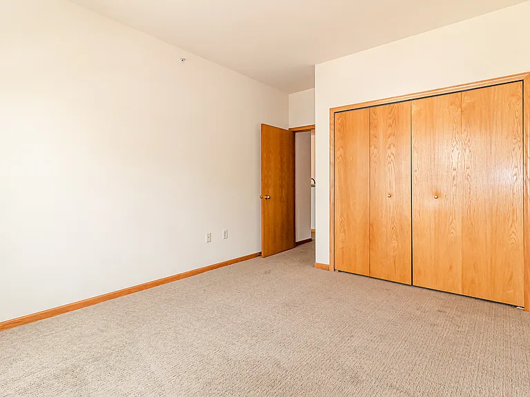 Hickory Pointe — Photo 37