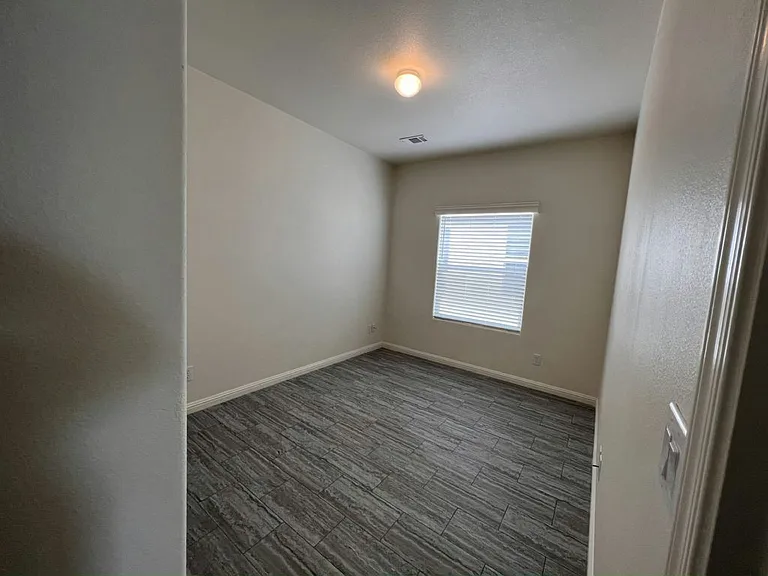 2206 S Ellsworth Rd #17B — Photo 13