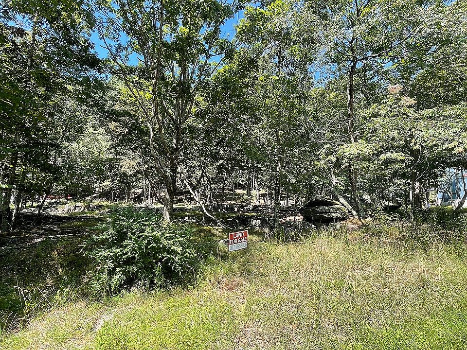 1st image of 271 Saunders Dr