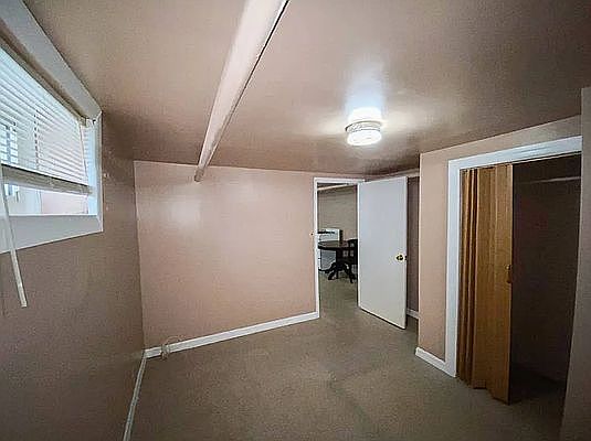 3rd image of 980 E 32nd St Floor 1