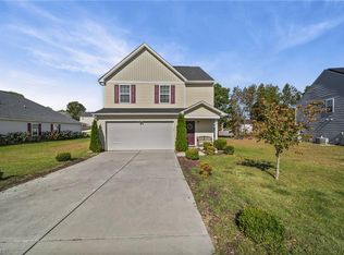 635 Scarlet Leaf Ln, Oakboro, NC 28129