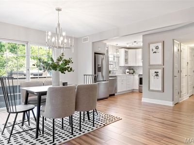 13515 Coliseum Dr APT E, Chesterfield, MO, 63017