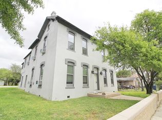 1712 N Olive St APT 1, San Antonio, TX 78208