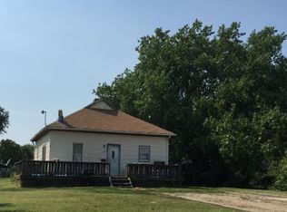 703 Miller St, Holdrege, NE 68949
