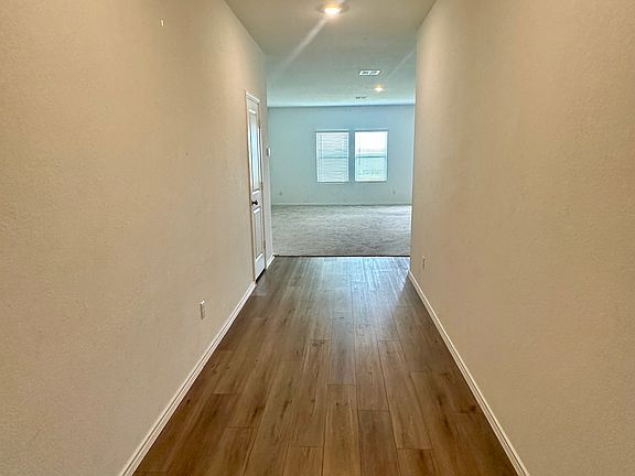 2nd image of 1139 Catfish Ln