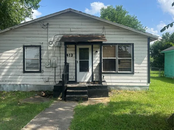 1413 E 8th Ave, Corsicana, TX 75110