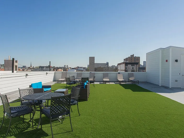 1227-29 N 7th St #3E — Photo 16