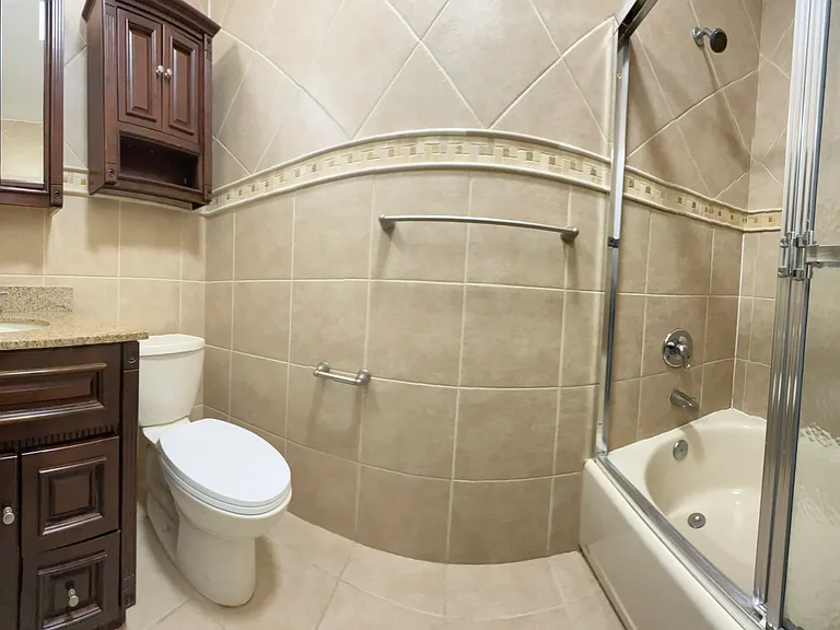 187 Zabriskie St #2 — Photo 2
