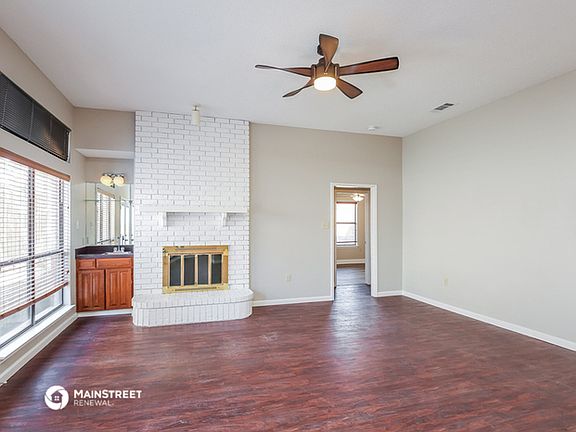 3rd image of 1506 Briarcrest Dr