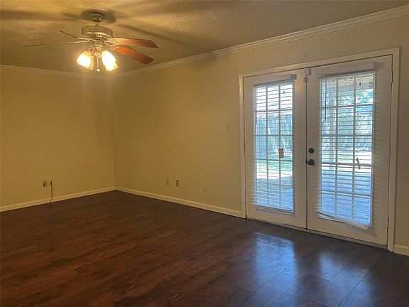 3rd image of 9923 Old Towne Ln
