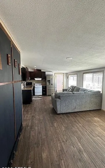 841 W Watson Dr — Photo 4