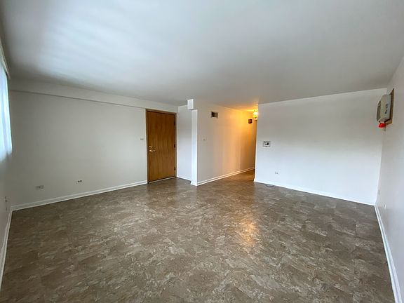 3rd image of 1933 N 18th Ave #G