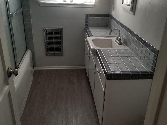 5th image of 8166 Lesner Ave