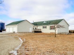 17577 230th St, Grundy Center, IA 50638