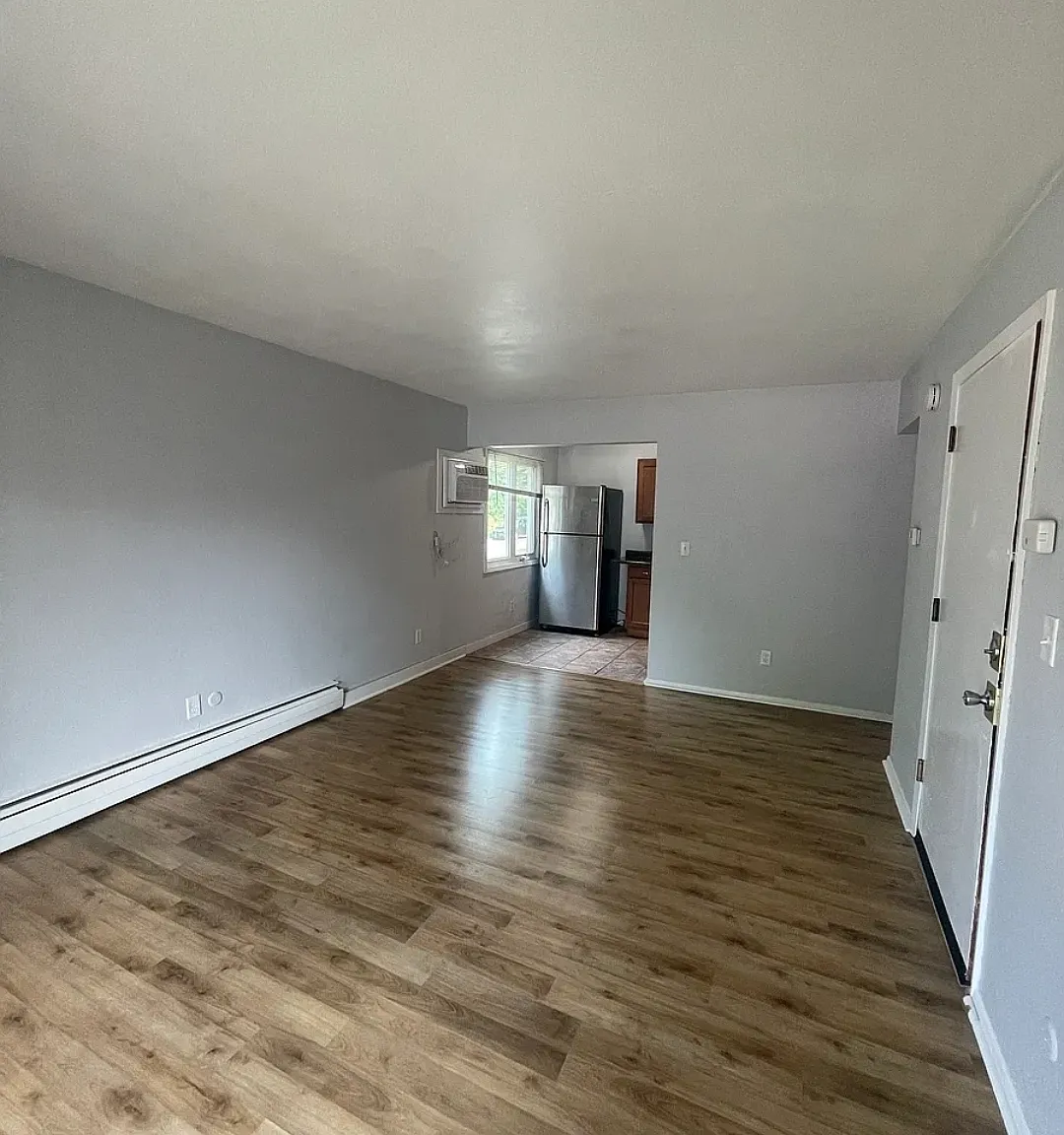 2 bed, 900 sqft, $1,360 — Photo 3