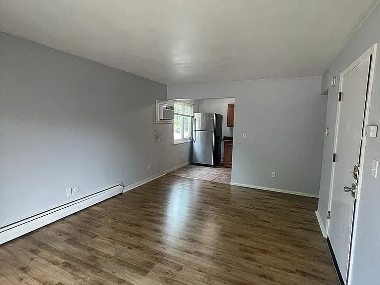 1220 Selby Ave #202 — Photo 3