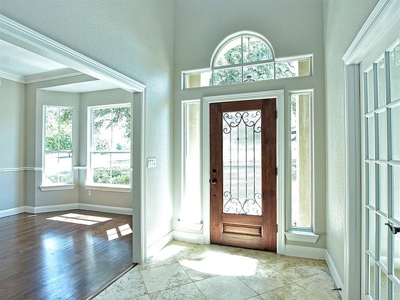 3rd image of 152 Silver Hawk Ct