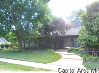 3205 Lobell Dr, Springfield, IL 62712
